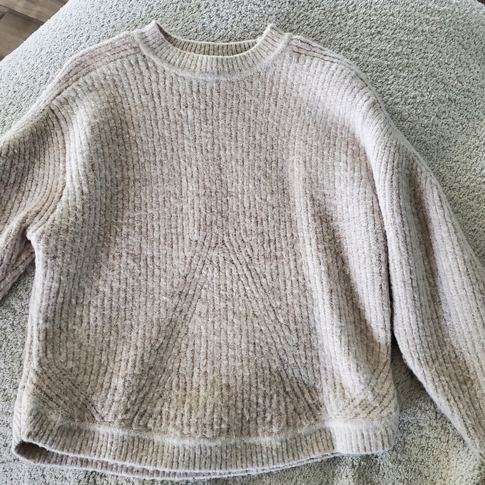 Sweater - Picture 2 of 3